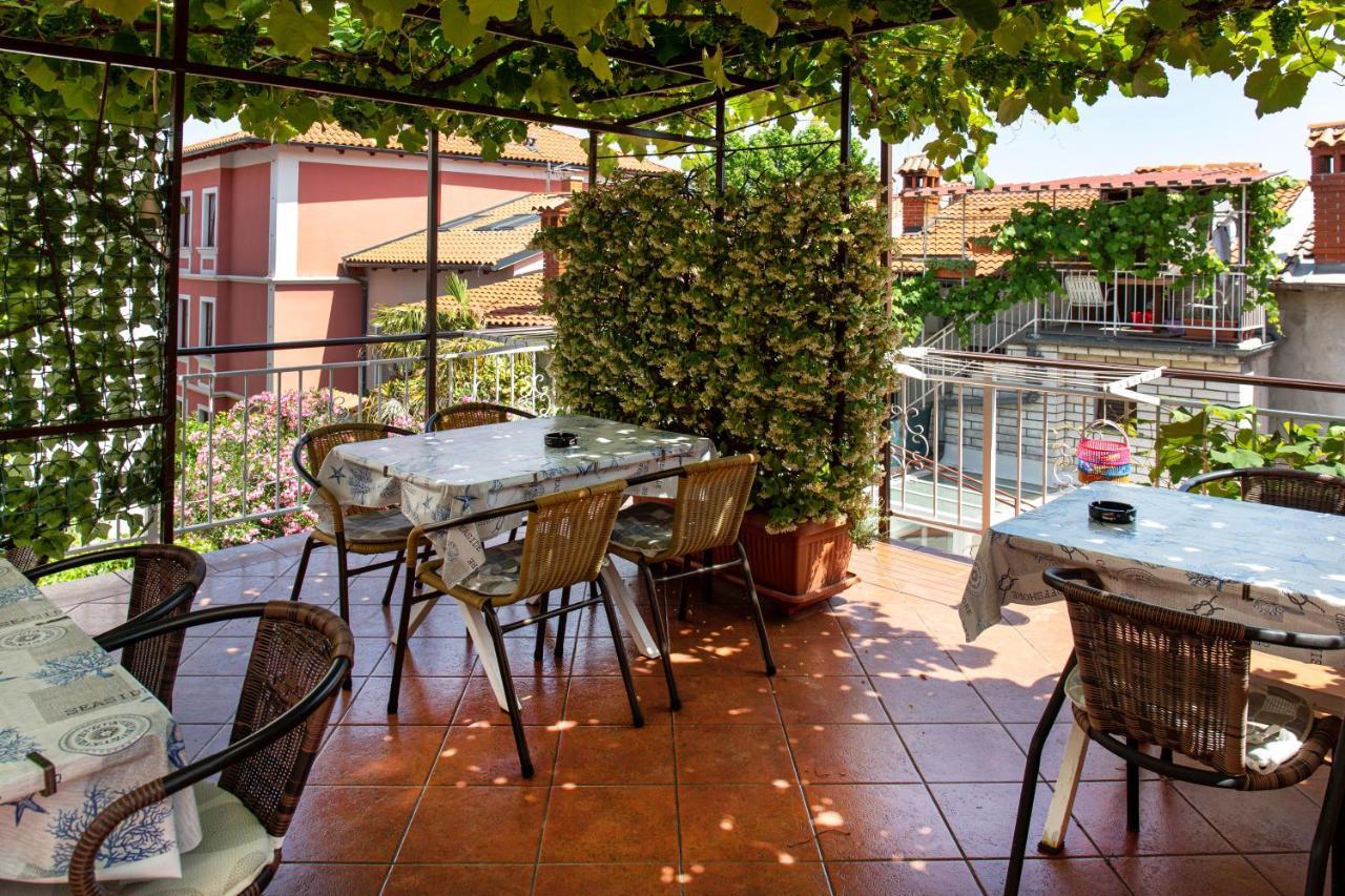 Apartmaji Pri Perotu Izola Buitenkant foto