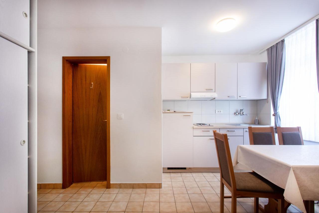 Apartmaji Pri Perotu Izola Buitenkant foto