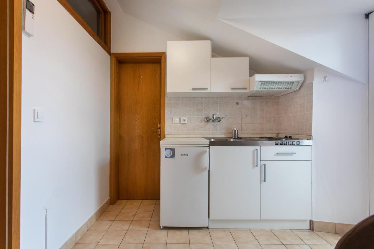 Apartmaji Pri Perotu Izola Buitenkant foto
