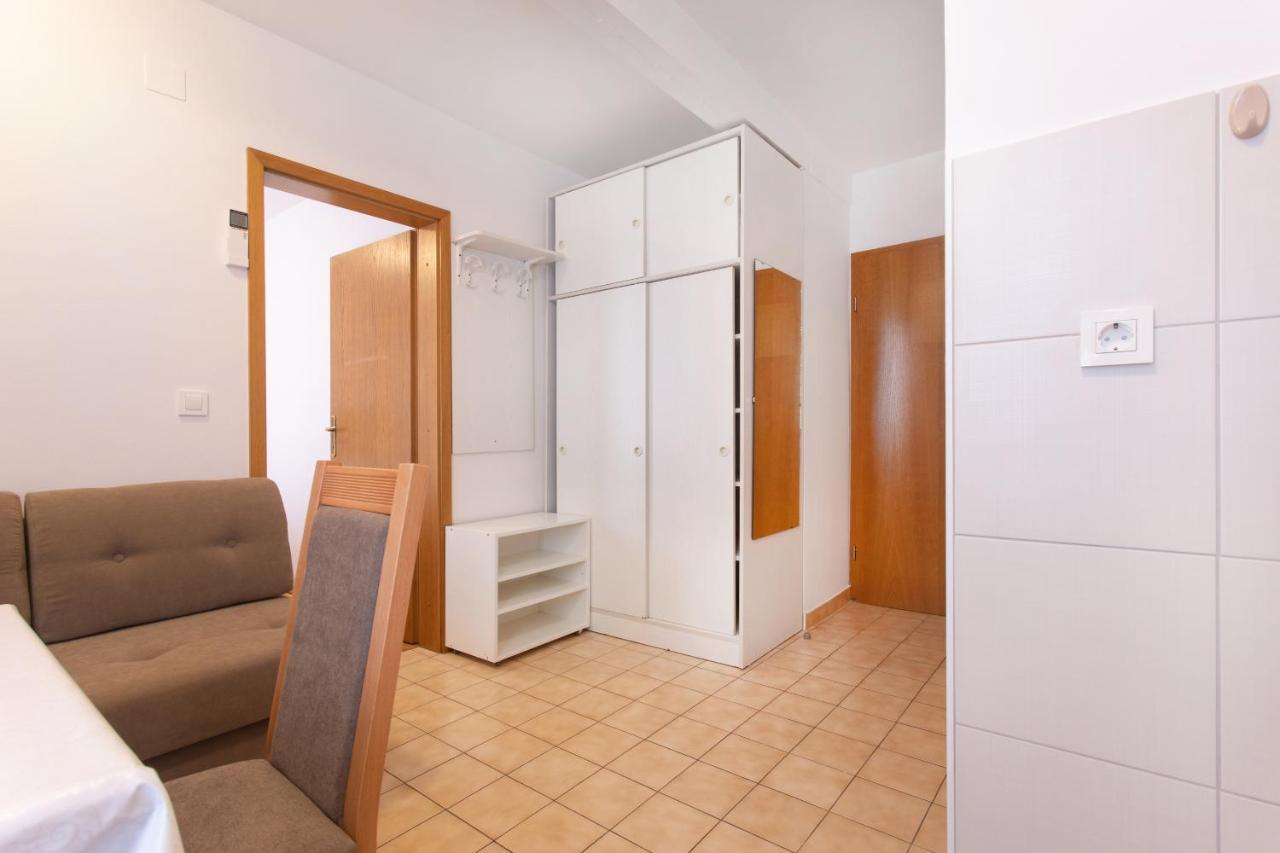 Apartmaji Pri Perotu Izola Buitenkant foto